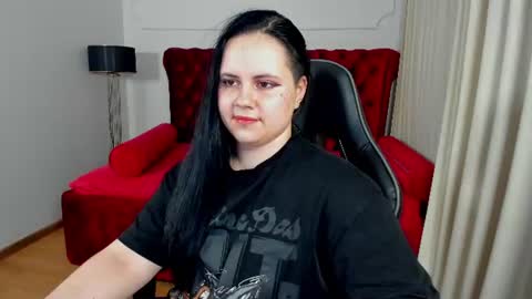 DaisyHarts online show from 26, 7, 2026