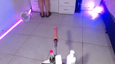 VALENTINA  online show from 6, 7, 2026