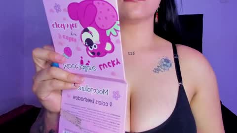 dakostelee1_ online show from 20, 5, 2026