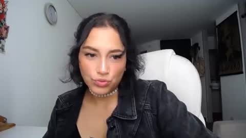 Snapshot of dakota01_ chatting on 18, 1, 2025 IG  dakotasofiaa online show from 18, 1, 2025