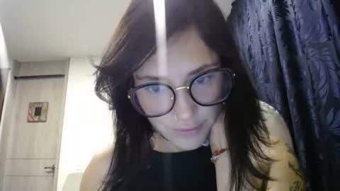 Snapshot of dakota01_ chatting on 5, 3, 2025 IG  dakotasofiaa online show from 5, 3, 2025