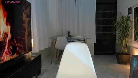 Daniela online show from 7, 1, 2025