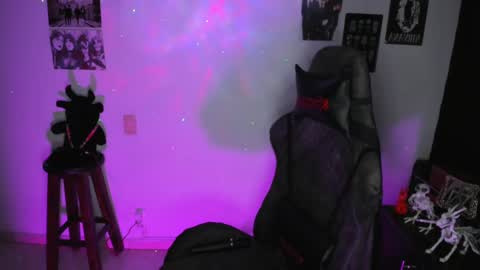 Dakota Crab online show from 14, 10, 2025