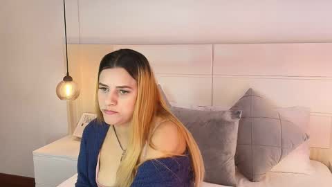 Dakota-Megan online show from 29, 9, 2025