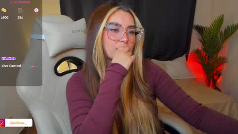 Snapshot of dakottaa__ chatting on 1, 7, 2026 dakottaa__ online show from 1, 7, 2026