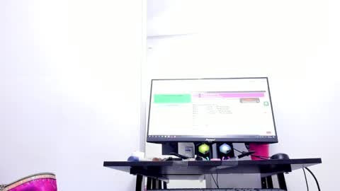  Ren  online show from 17, 1, 2025