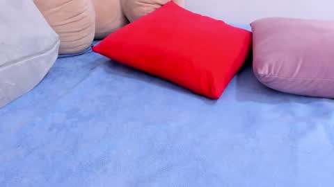  Ren  online show from 17, 1, 2025