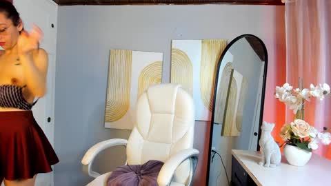 Dalia online show from 4, 2, 2025