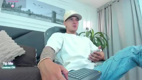 DAMIAN online show from 12, 11, 2025