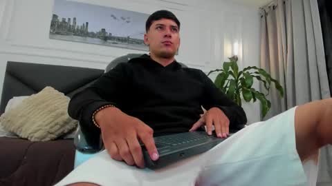 DAMIAN online show from 22, 11, 2025