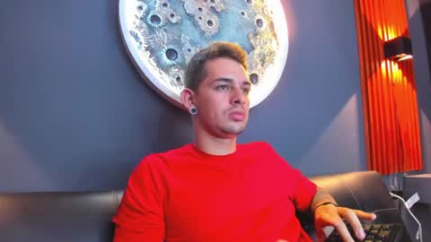 Snapshot of damian__oliver chatting on 16, 12, 2024 Damian Oliver online show from 16, 12, 2024