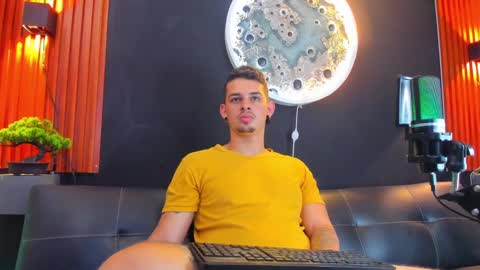 Snapshot of damian__oliver chatting on 10, 3, 2025 Damian Oliver online show from 10, 3, 2025