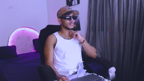 instagram damiannreed. online show from 5, 3, 2026