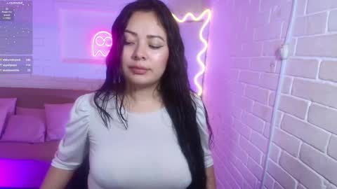 Damii online show from 1, 3, 2025