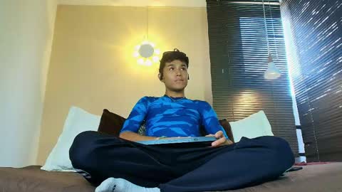 Damon  Salvatore online show from 17, 4, 2026