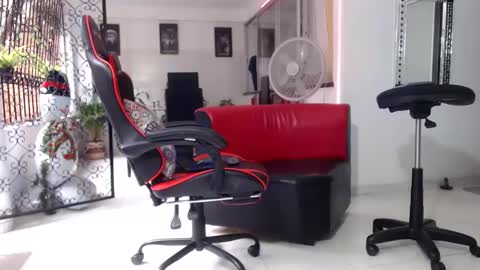 damyan_2003 online show from 3, 1, 2025