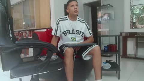 damyan_2003 online show from 16, 11, 2025