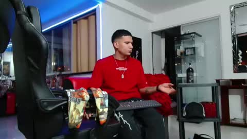 damyan_2003 online show from 17, 11, 2025