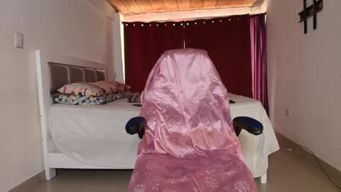 Snapshot of dana_777 chatting on 25, 9, 2025 Dayana  online show from 25, 9, 2025