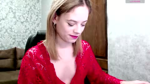 Dana SmileX online show from 1, 2, 2026