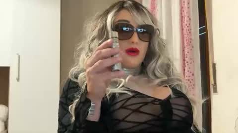 danastone_livingdoll online show from 19, 5, 2026