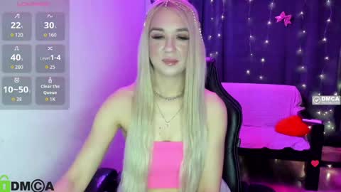 Snapshot of dances_queen chatting on 12, 5, 2026 dances_queen online show from 12, 5, 2026