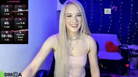 Snapshot of dances_queen chatting on 10, 6, 2026 dances_queen online show from 10, 6, 2026