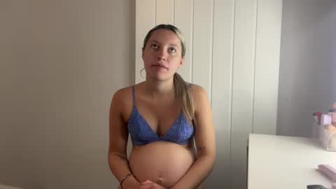 Snapshot of dandjnaughty chatting on 27, 4, 2026 DJ online show from 27, 4, 2026