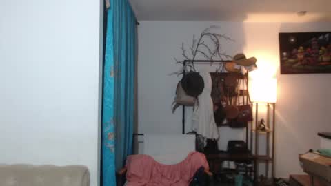 Snapshot of dani_brown19 chatting on 22, 6, 2026 dani_brown19 online show from 22, 6, 2026