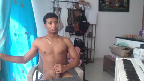 Snapshot of dani_brown19 chatting on 27, 6, 2026 dani_brown19 online show from 27, 6, 2026