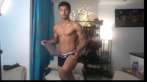 Snapshot of dani_brown19 chatting on 6, 7, 2026 dani_brown19 online show from 6, 7, 2026
