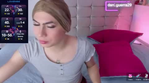 Snapshot of dani_lovet1 chatting on 1, 10, 2025 dani online show from 1, 10, 2025