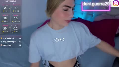 Snapshot of dani_lovet1 chatting on 19, 10, 2025 dani online show from 19, 10, 2025