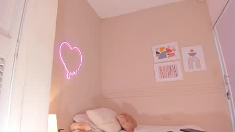 Snapshot of dani_skinny_ chatting on 8, 11, 2025 Hi I am Dani online show from 8, 11, 2025