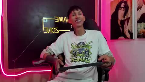 daniel_deluc77 online show from 18, 12, 2025