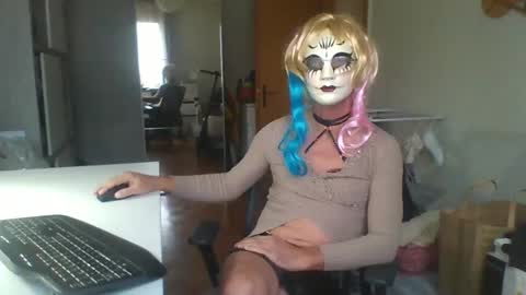 newcumer online show from 19, 12, 2024