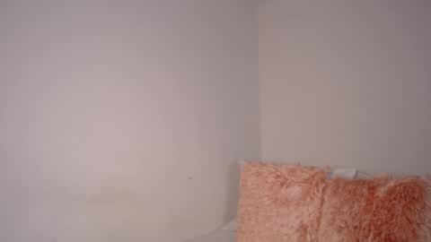 Snapshot of daniela_valencia chatting on 19, 12, 2024 Lucia online show from 19, 12, 2024