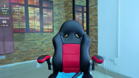 Snapshot of daniela_xue chatting on 28, 11, 2025 lorena online show from 28, 11, 2025