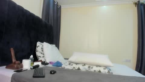 danielle_rock online show from 17, 2, 2025