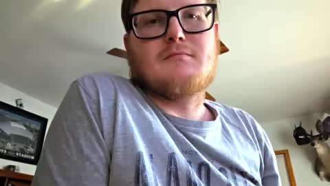 Daniel    y. online show from 10, 11, 2025