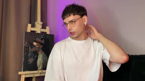 danieltuckerr online show from 13, 5, 2026