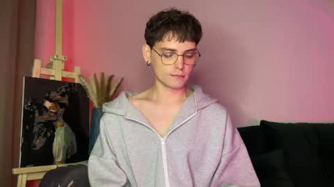 danieltuckerr online show from 17, 5, 2026