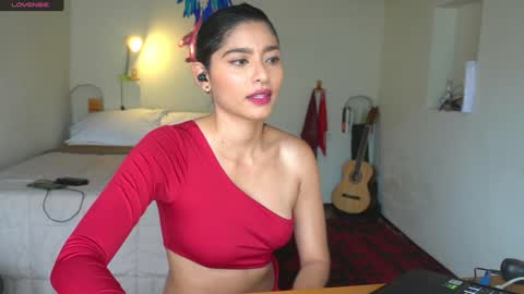 danalle .. online show from 12, 1, 2025