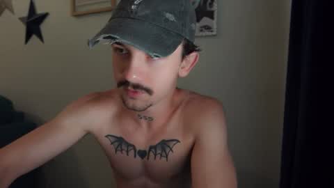 Snapshot of danilorenz0 chatting on 4, 6, 2026 Dani Lorenzo online show from 4, 6, 2026