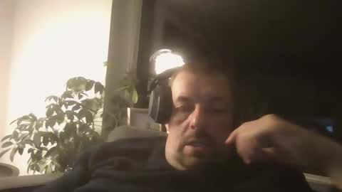 Snapshot of danishman1980 chatting on 8, 11, 2025 danishman1980 online show from 8, 11, 2025