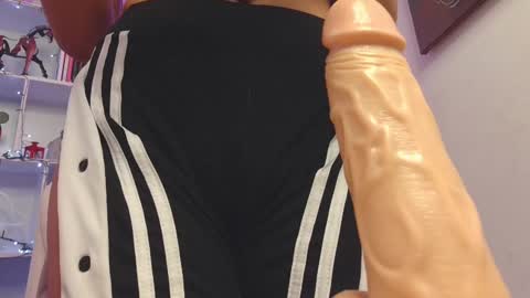 Pau online show from 10, 1, 2025