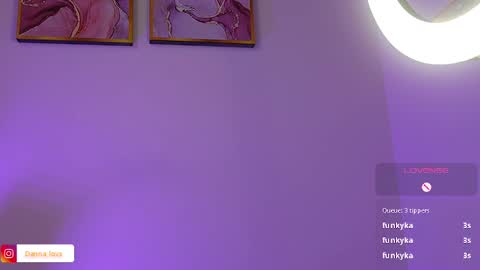 Danna Lovs online show from 10, 3, 2025