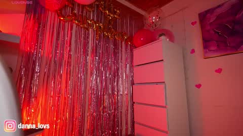 Danna Lovs online show from 14, 2, 2026