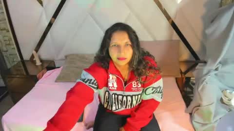 Snapshot of danna_sg chatting on 17, 6, 2026 danna_sg online show from 17, 6, 2026