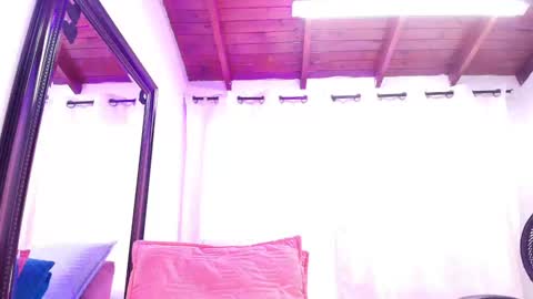 Danna Berlin  online show from 29, 1, 2025